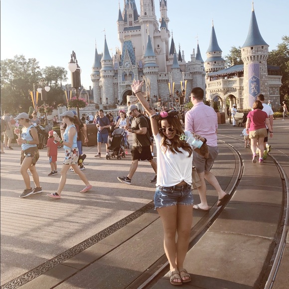 Meet your Posher, Amy - Picture 1 of 1